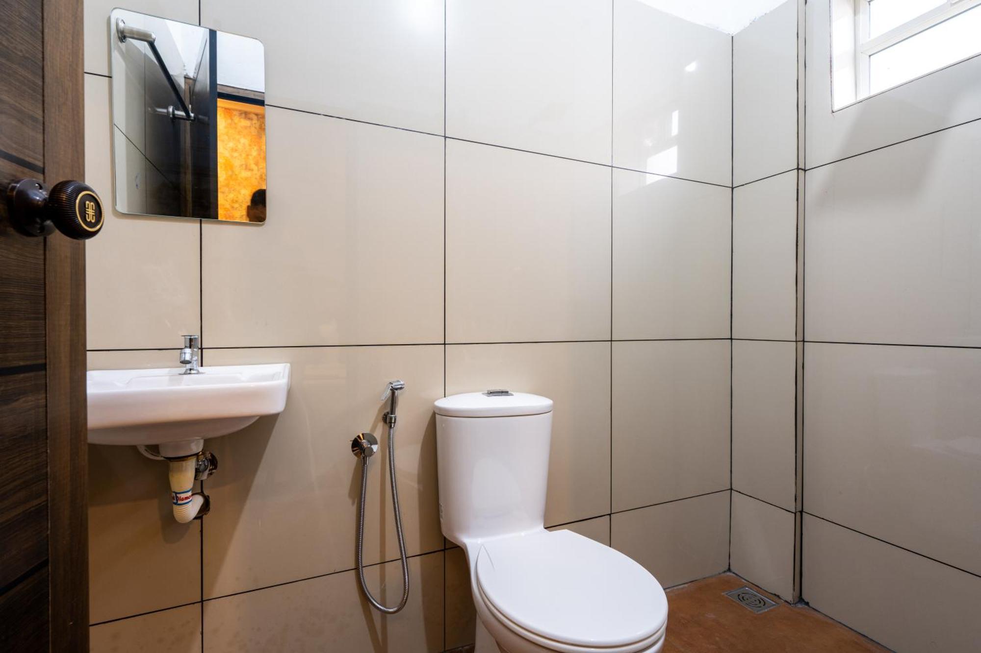 Yaad Residency Hotel Kochi Eksteriør billede