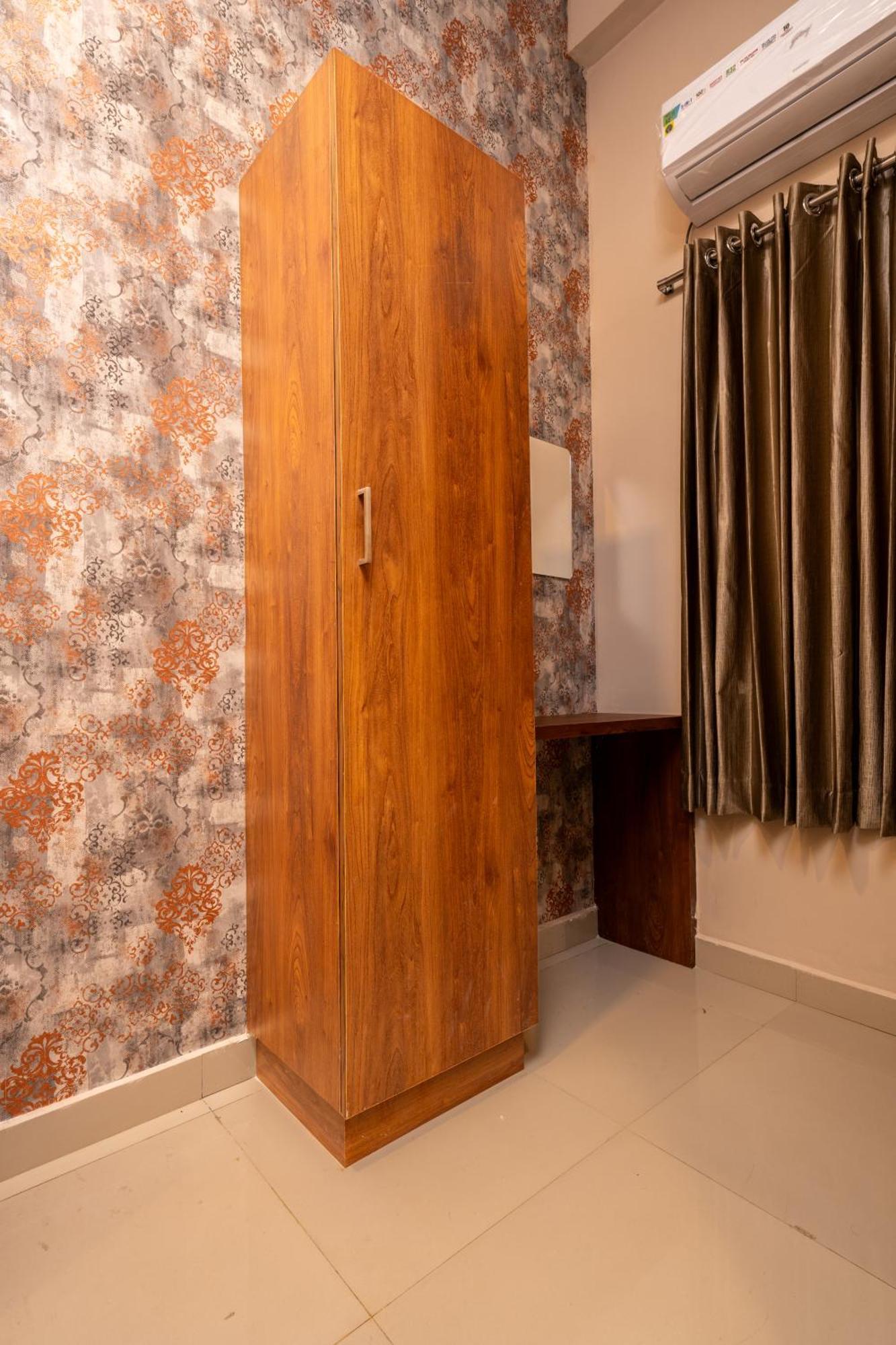 Yaad Residency Hotel Kochi Eksteriør billede