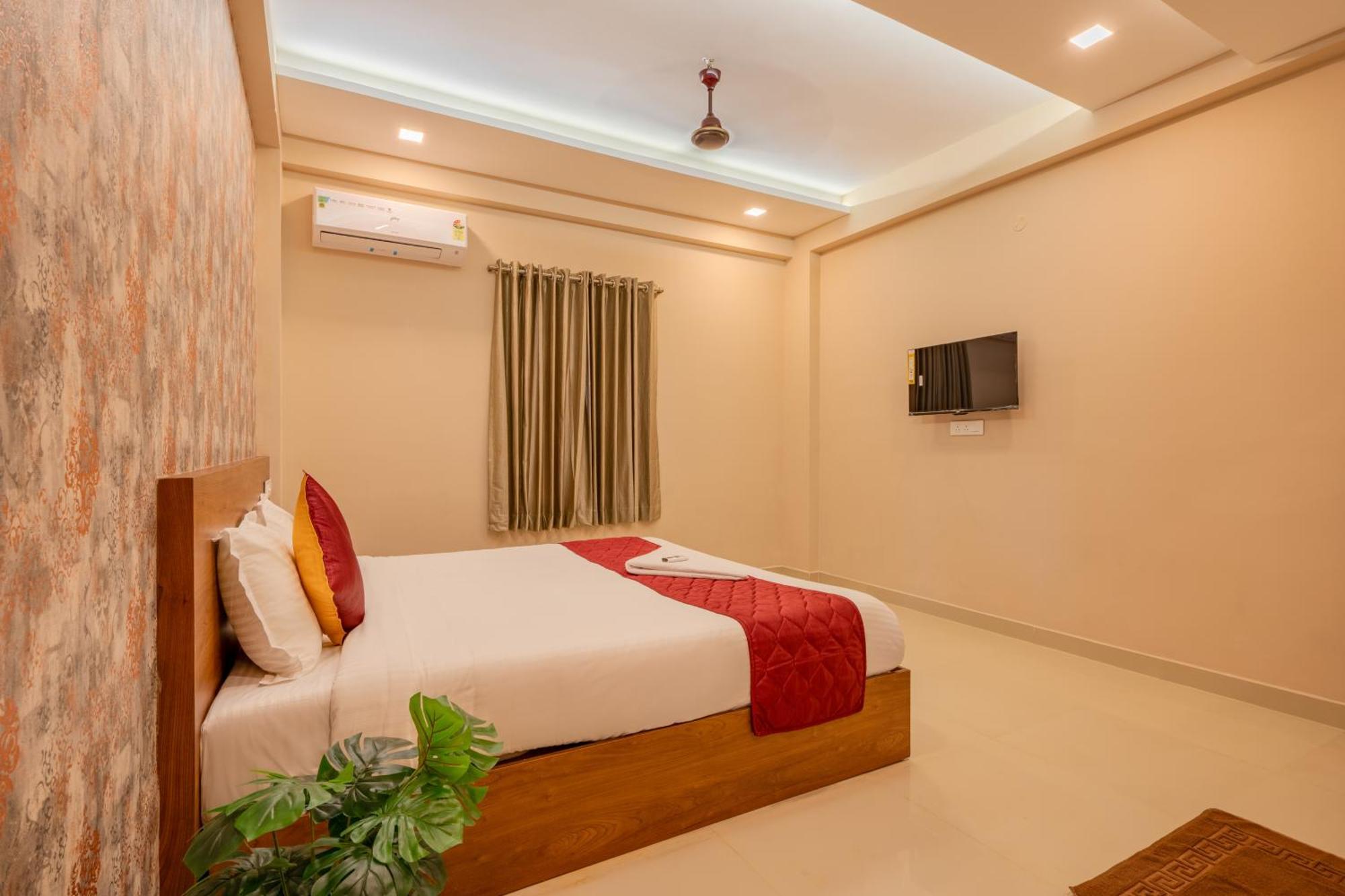 Yaad Residency Hotel Kochi Eksteriør billede