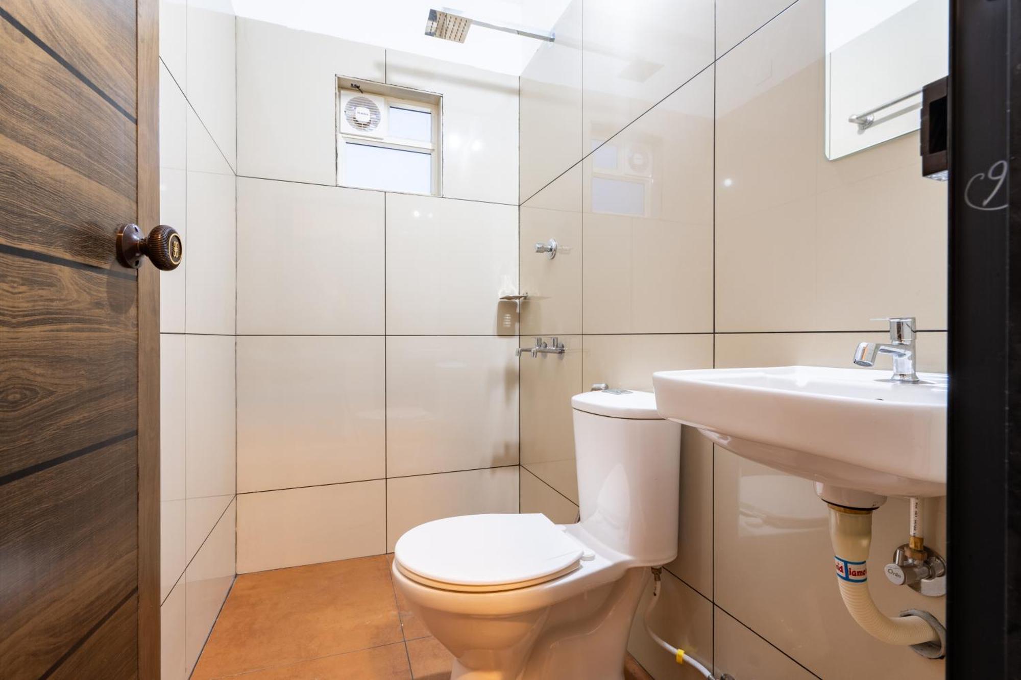 Yaad Residency Hotel Kochi Eksteriør billede