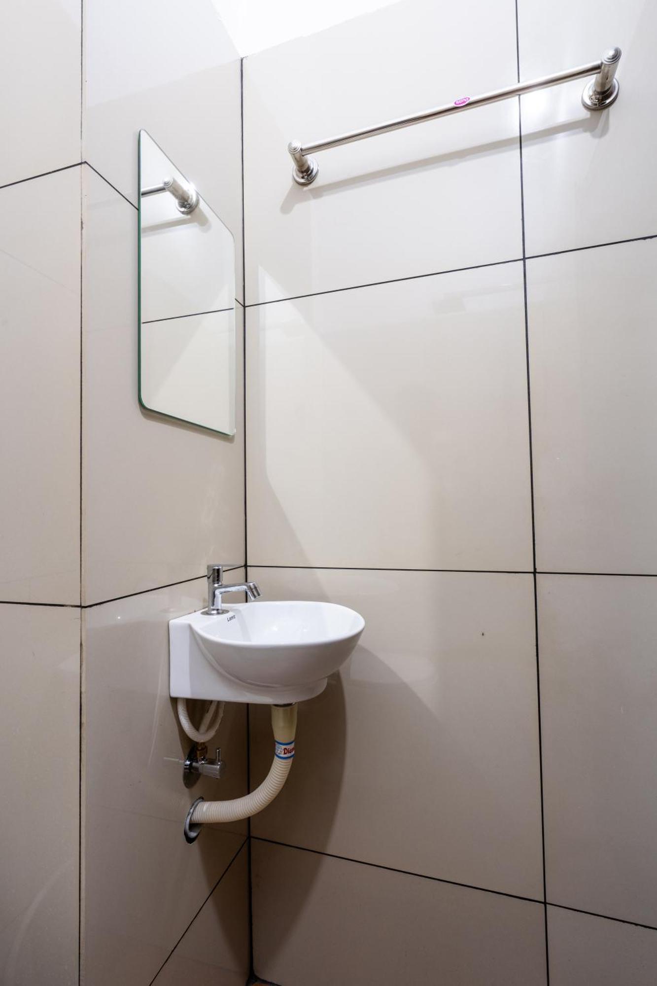 Yaad Residency Hotel Kochi Eksteriør billede
