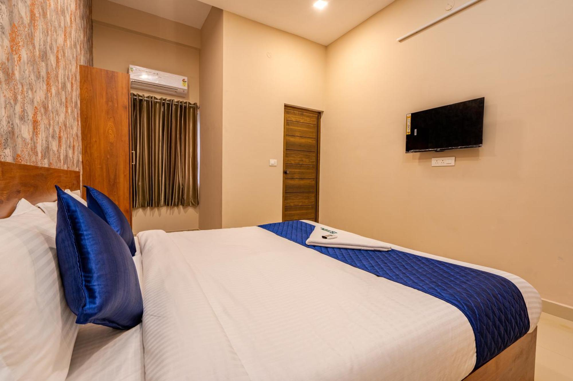 Yaad Residency Hotel Kochi Eksteriør billede