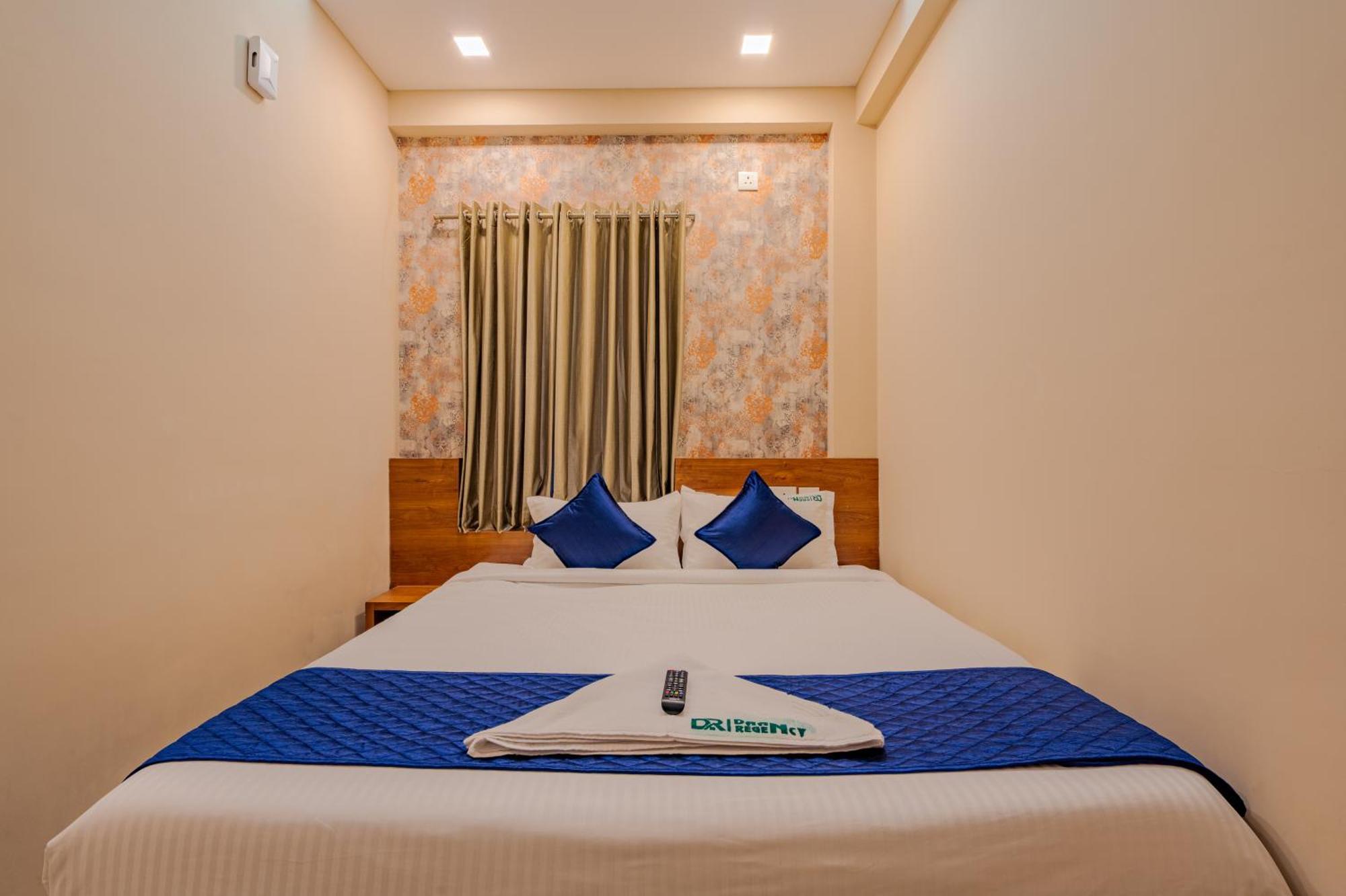 Yaad Residency Hotel Kochi Eksteriør billede