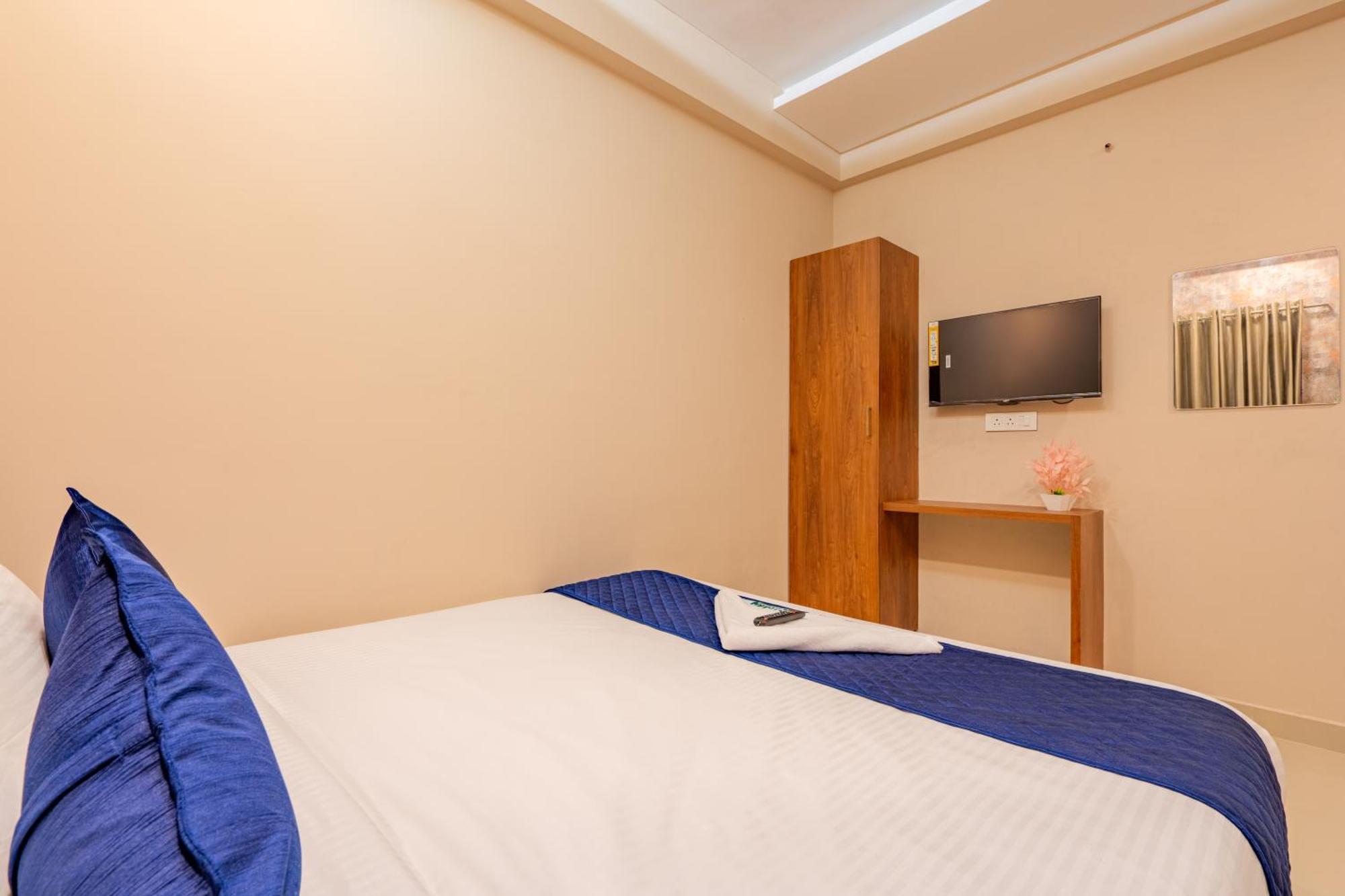 Yaad Residency Hotel Kochi Eksteriør billede