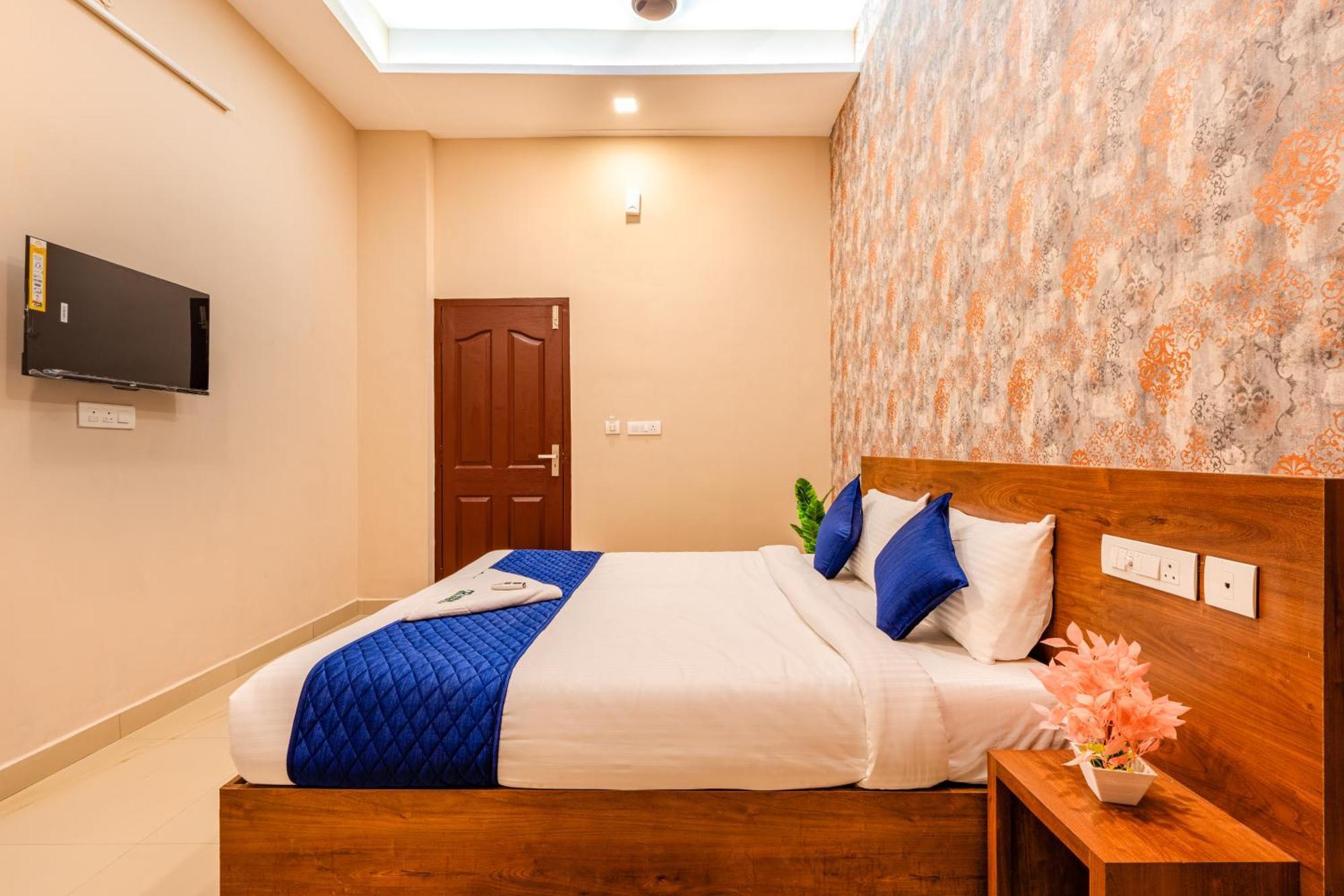 Yaad Residency Hotel Kochi Eksteriør billede