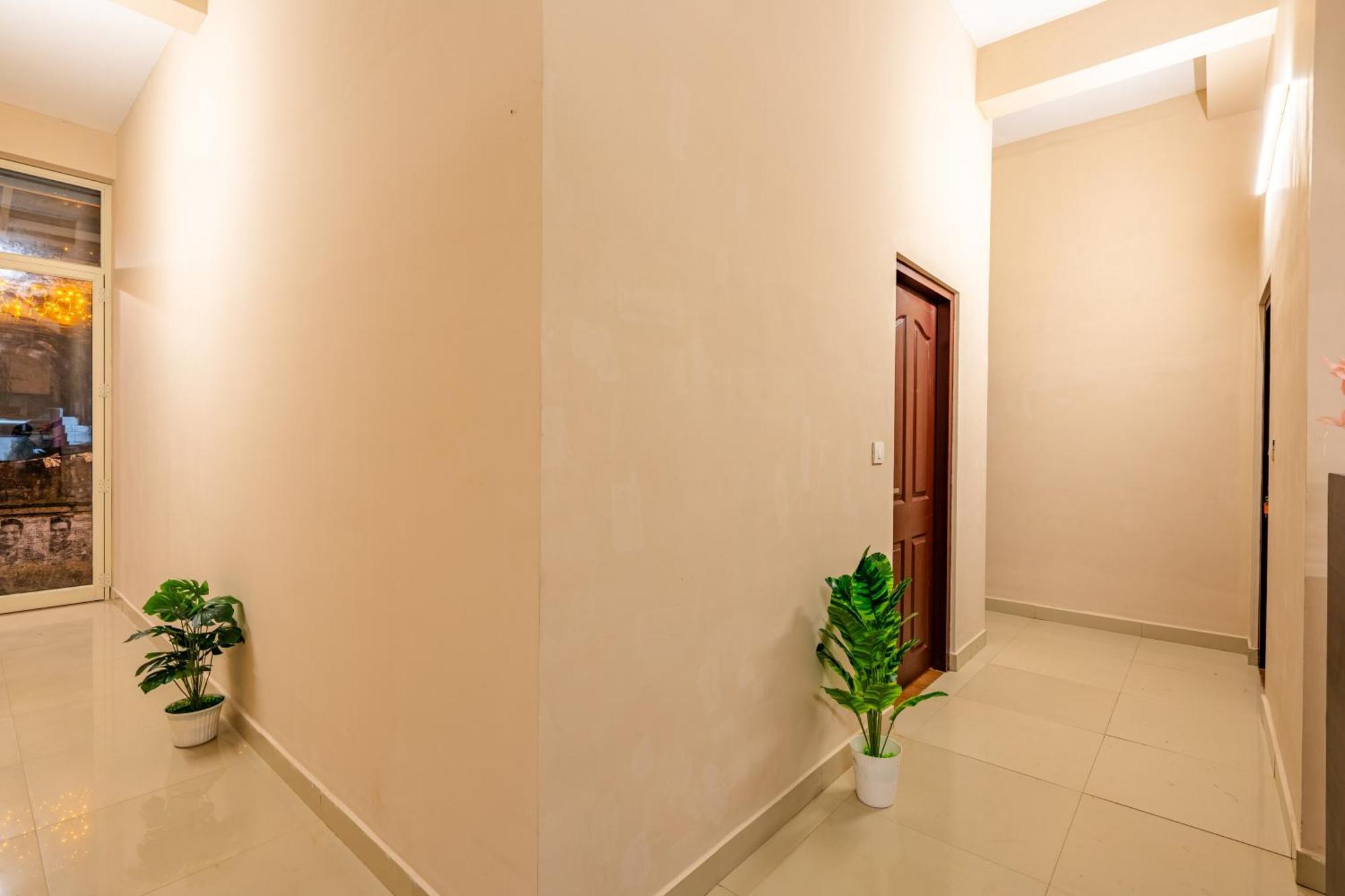 Yaad Residency Hotel Kochi Eksteriør billede