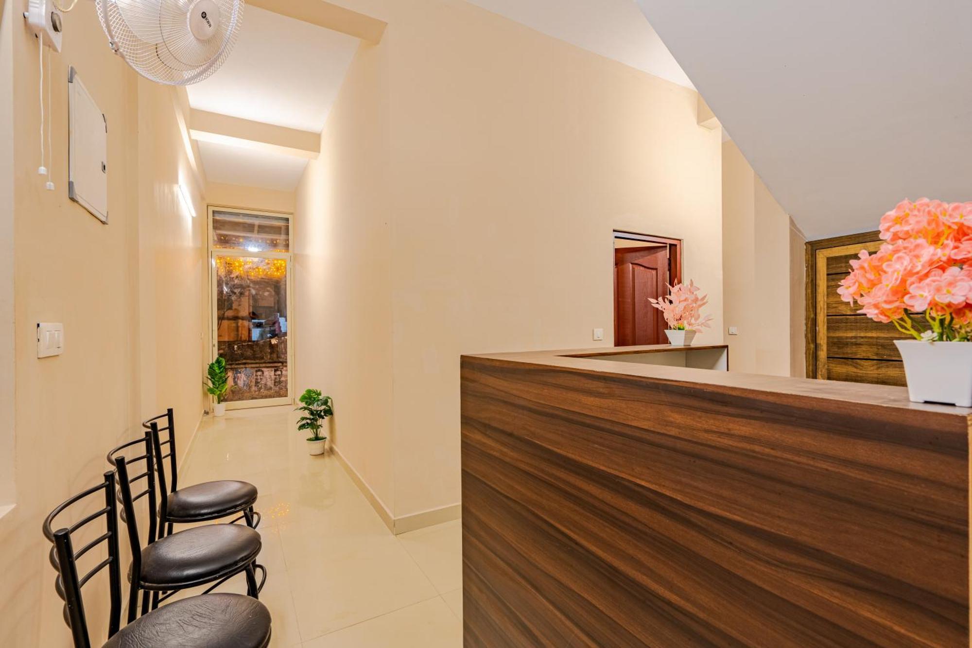 Yaad Residency Hotel Kochi Eksteriør billede
