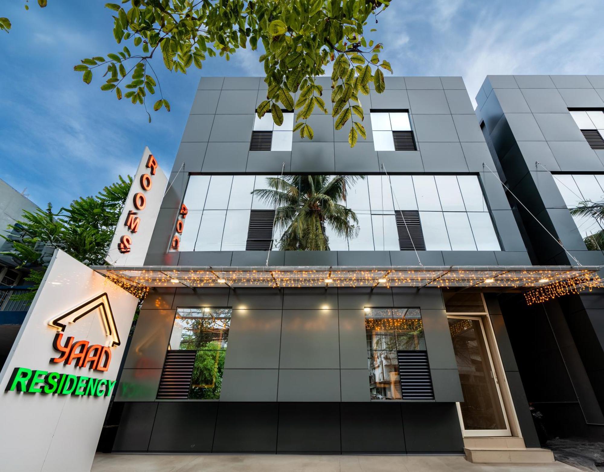 Yaad Residency Hotel Kochi Eksteriør billede
